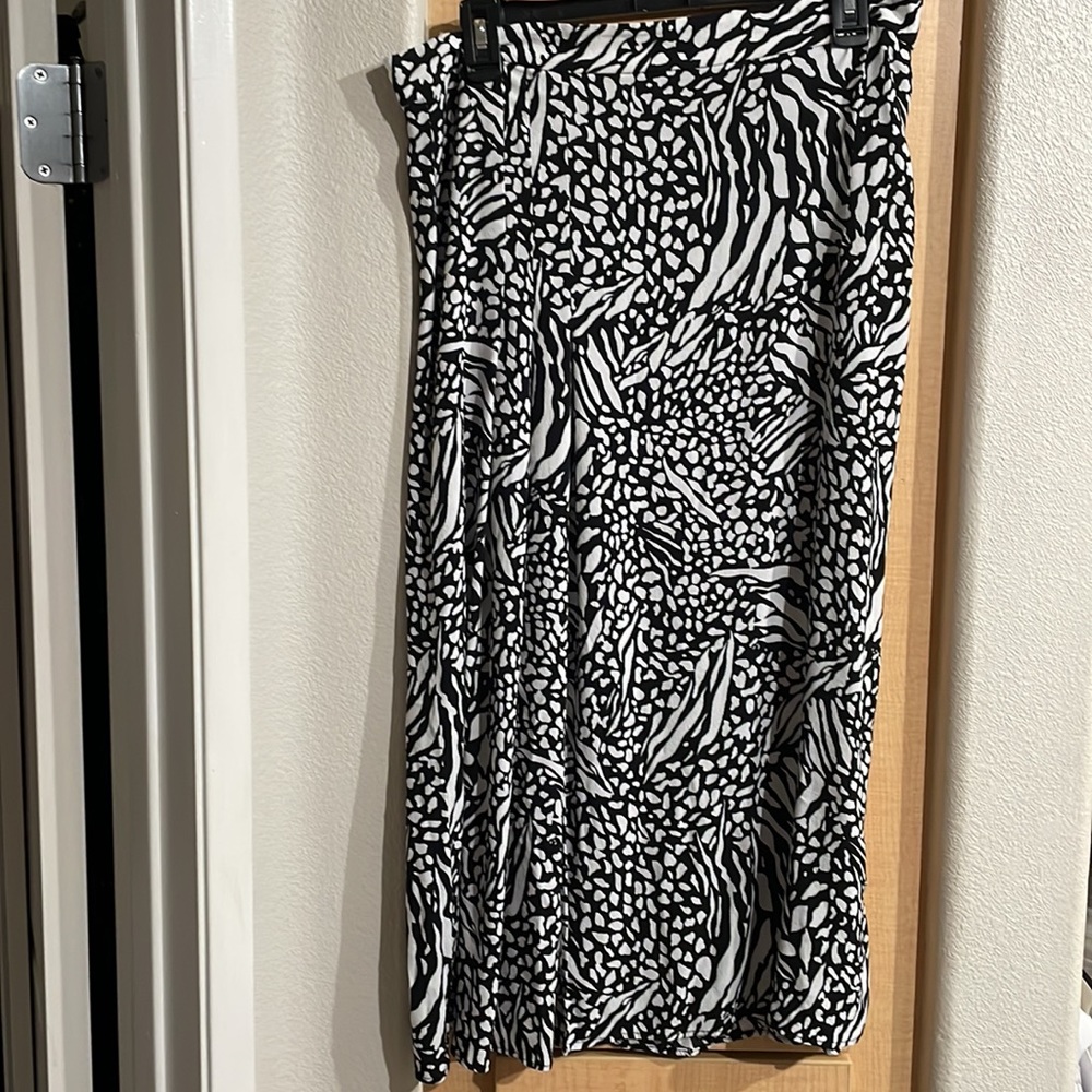 H&M MIDI Skirt